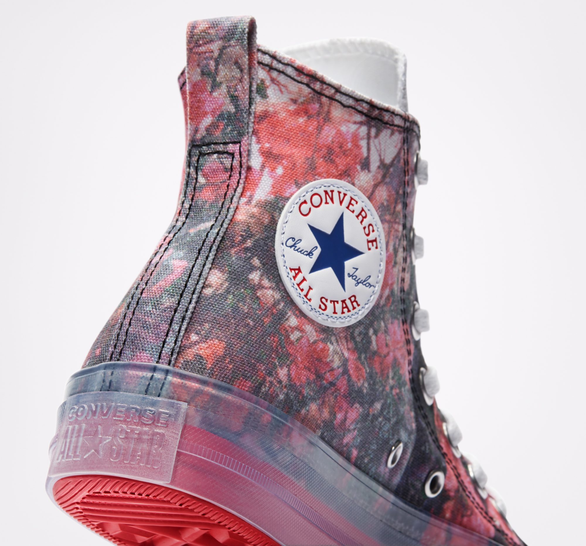 Converse x shaniqwa hotsell jarvis pullover hoodie
