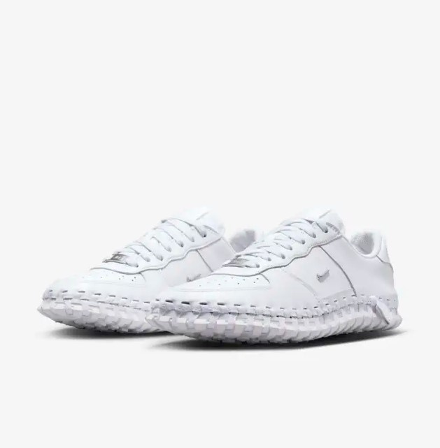 What You Need to Know About the Nike J Force 1, nike x jacquemus j force 1 sneakerize.gr