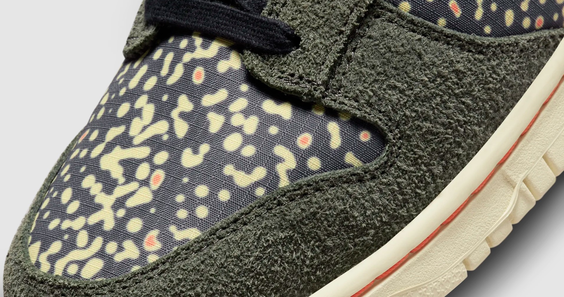 How to reel in Nike Dunk Low Rainbow Trout, nike dunk low sequoia and alabaster fn7523-300 sneakerize.gr