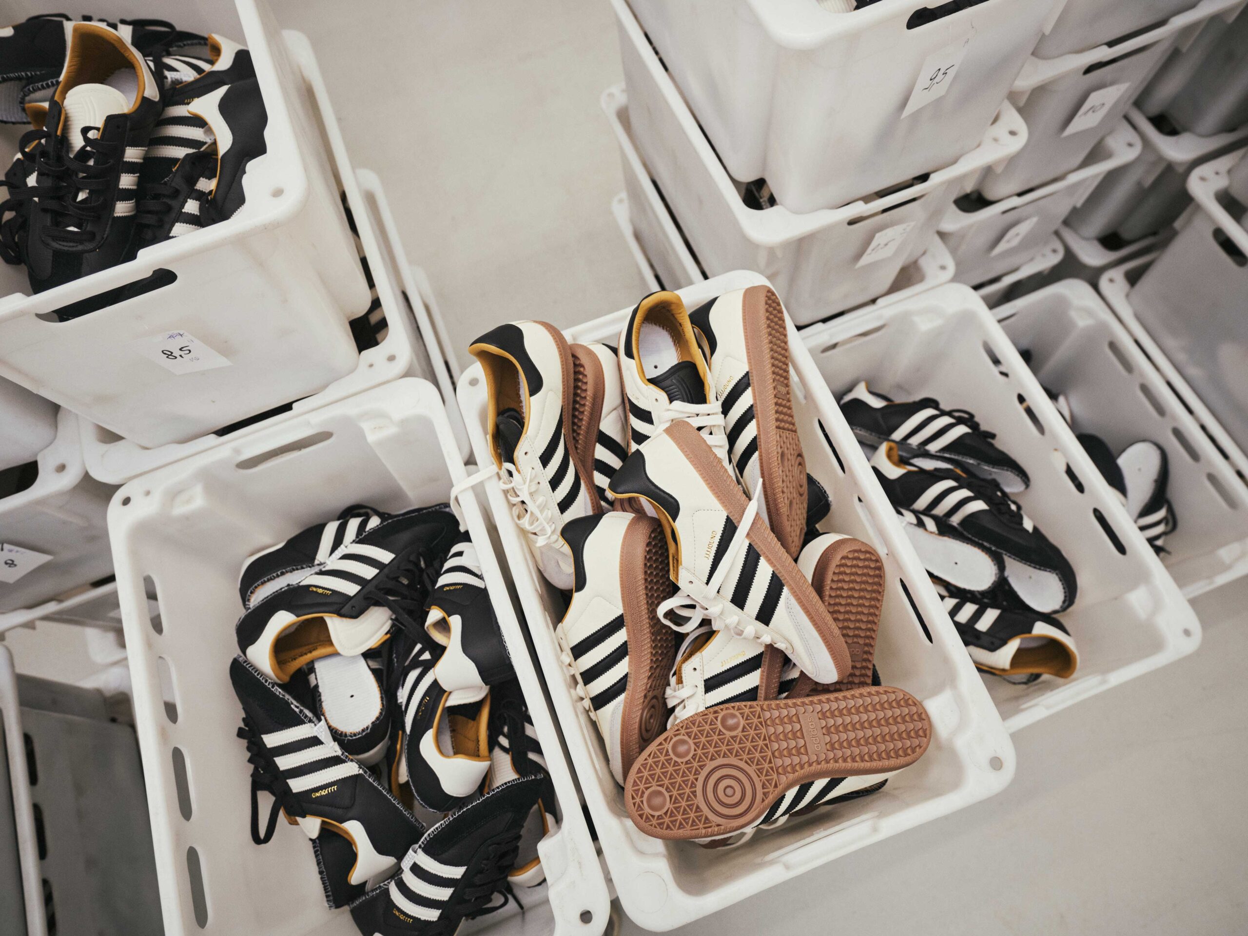 Reviving Classic Style: Adidas Originals and JJJJound’s Samba Collaboration, Sneakerize.gr