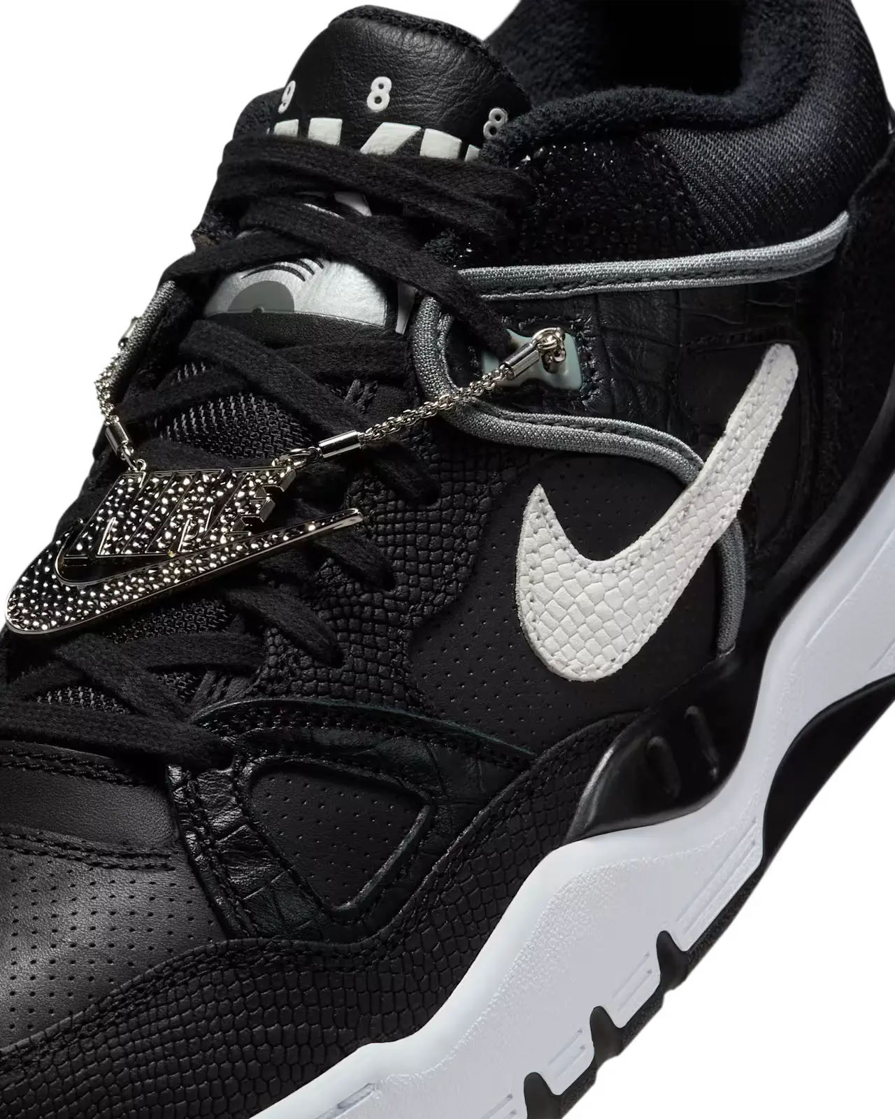 Air Force 3 NIGO Reignites Hip-Hop Heritage, Sneakerize.gr