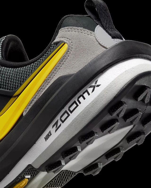 Nike x Sacai Zegamadome – Blending Trail Heritage With High Fashion, Sneakerize.gr