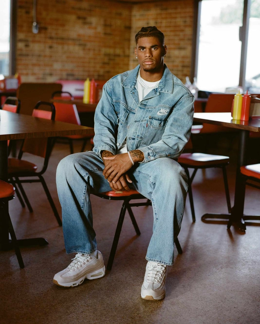 Levi’s x Nike Denim Collection Redefines Classic Sportstyle, Sneakerize.gr