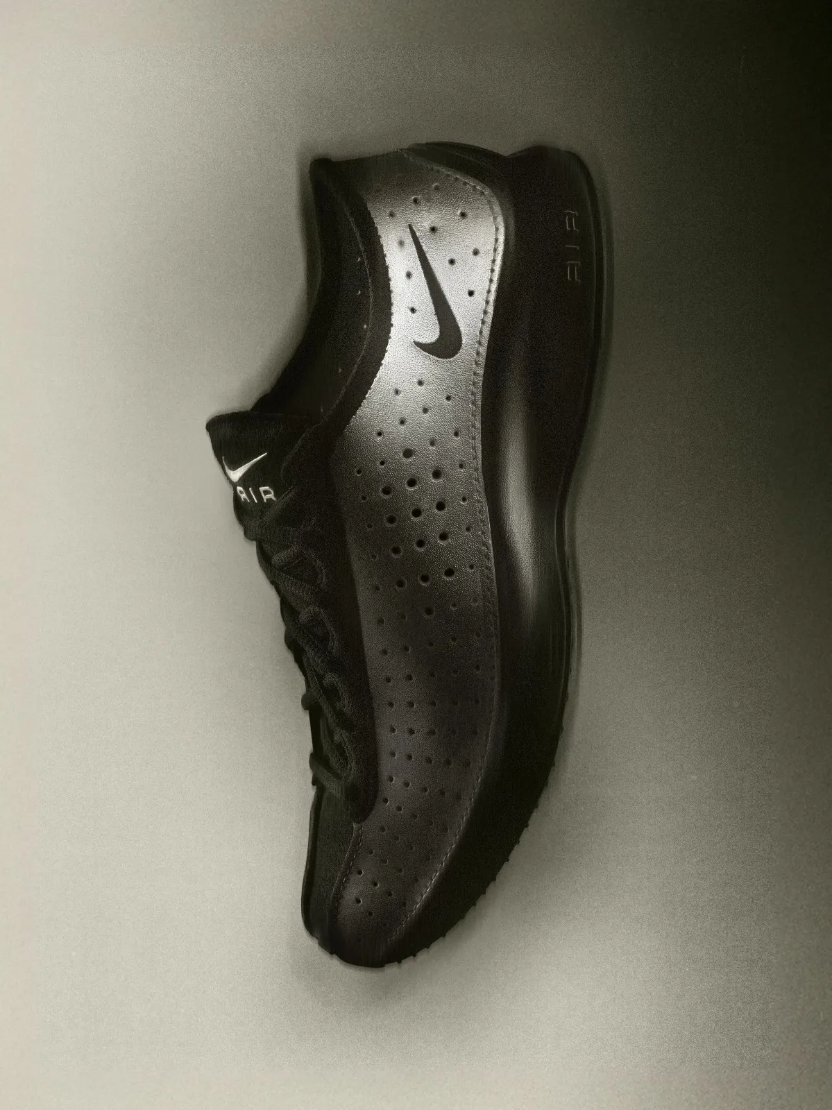 Nike Air Superfly Returns in Sleek Women's Design, Sneakerize.gr