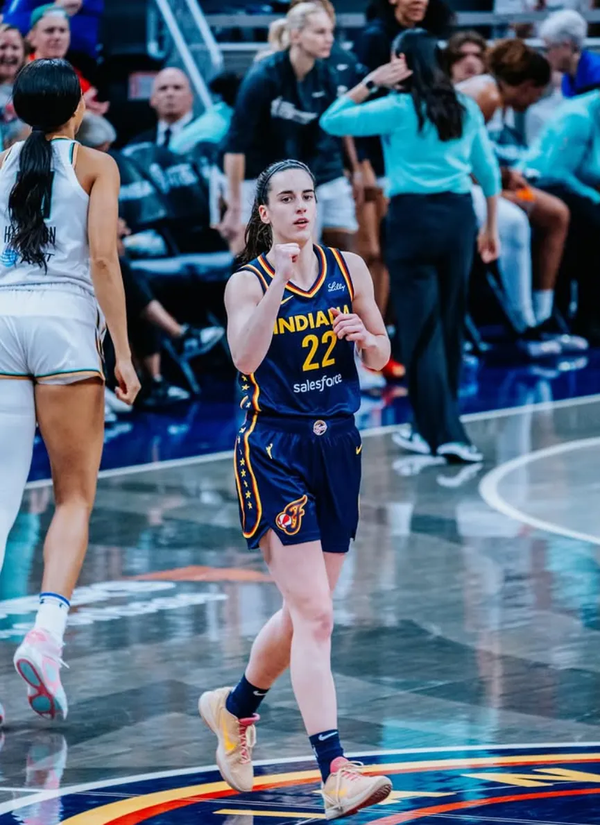 Nike Basketball Announces Caitlin Clark as Signature Athlete with New Logo, Sneakerize.gr