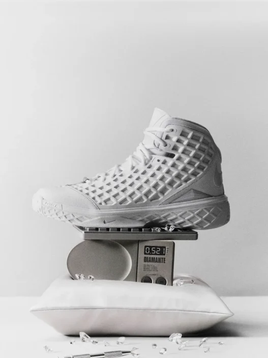 Nike Kobe 3 Protro : A Modern Icon Returns, HM4351-100, Sneakerize.gr