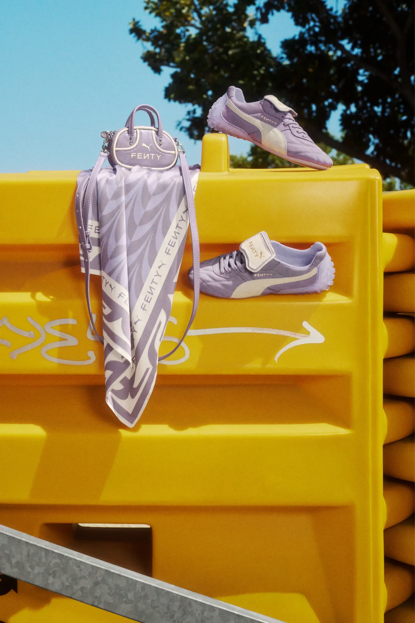 Rihanna’s FENTY x PUMA Collection Redefines Game-Day Style, Sneakerize.gr