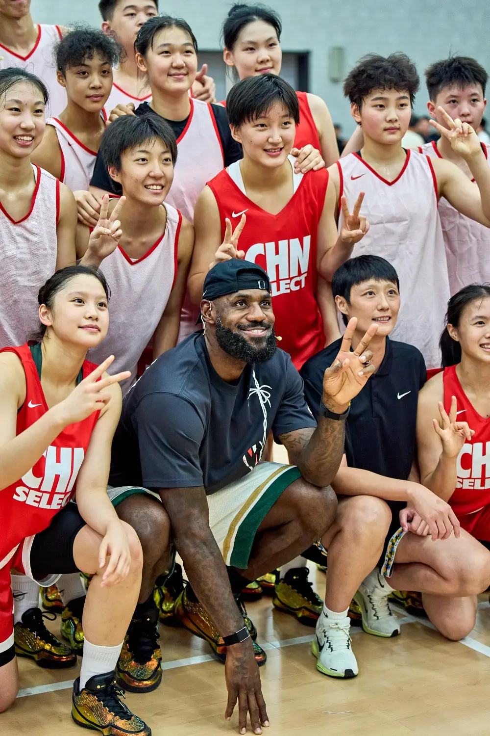LeBron James Forever King Tour: 20 Years in China, Sneakerize.gr