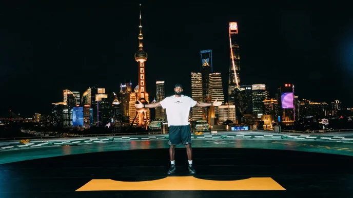 LeBron James Forever King Tour: 20 Years in China, Sneakerize.gr