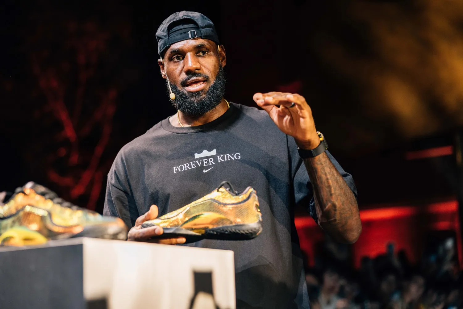 LeBron James Forever King Tour: 20 Years in China, Sneakerize.gr