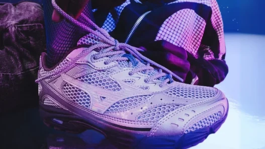 Mizuno MXR Space Lights Pack, Sneakerize.gr