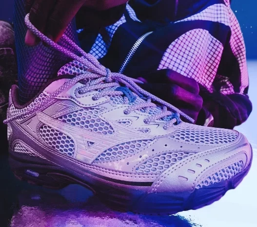 Mizuno MXR Space Lights Pack, Sneakerize.gr