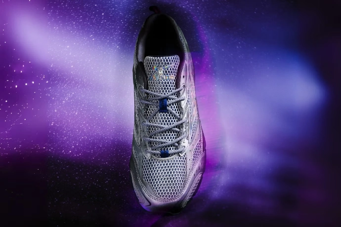Mizuno MXR Space Lights Pack, Sneakerize.gr