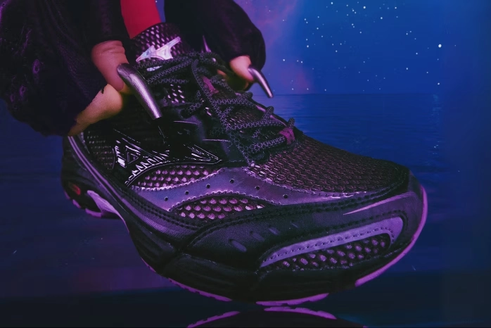 Mizuno MXR Space Lights Pack, Sneakerize.gr