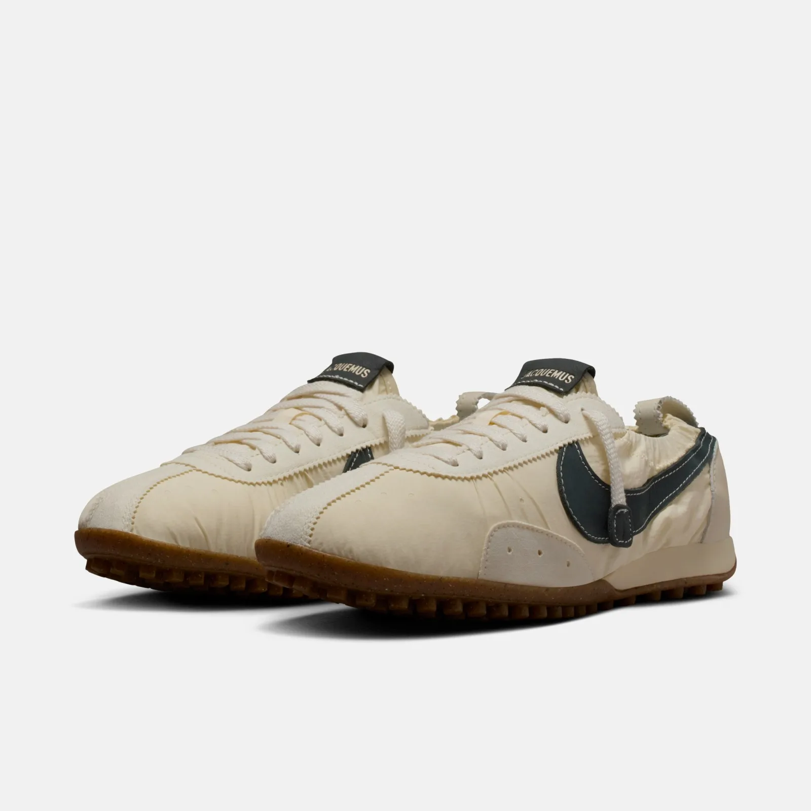Nike and Jacquemus Moon Shoe Reimagined for Today’s Generation, Snerakerize.gr