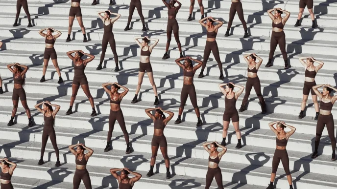 NikeSKIMS First Collection Redefines Women’s Activewear, Sneakerize.gr