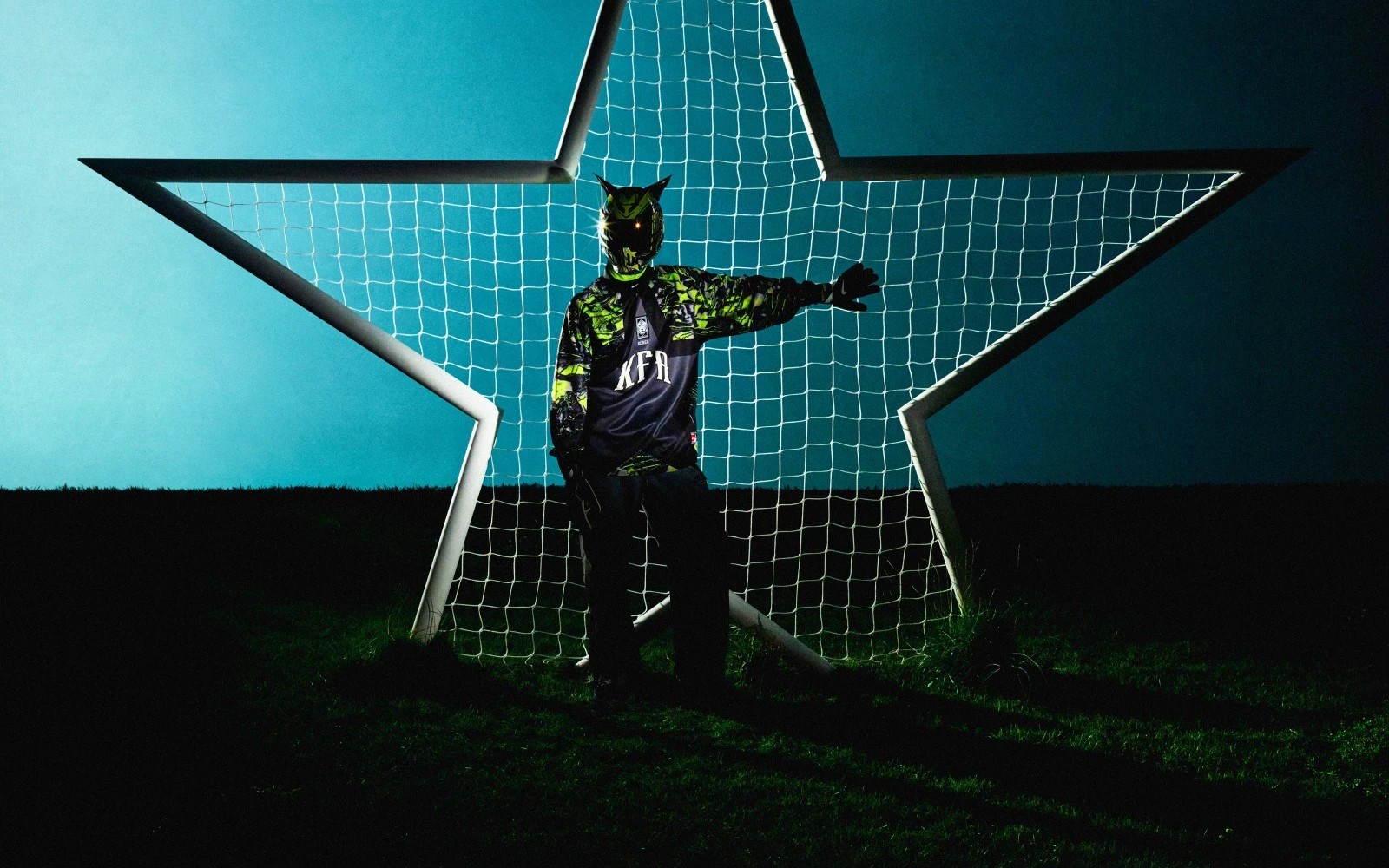 Nike Football Introduces Hollywood Keepers, Sneakerize.gr