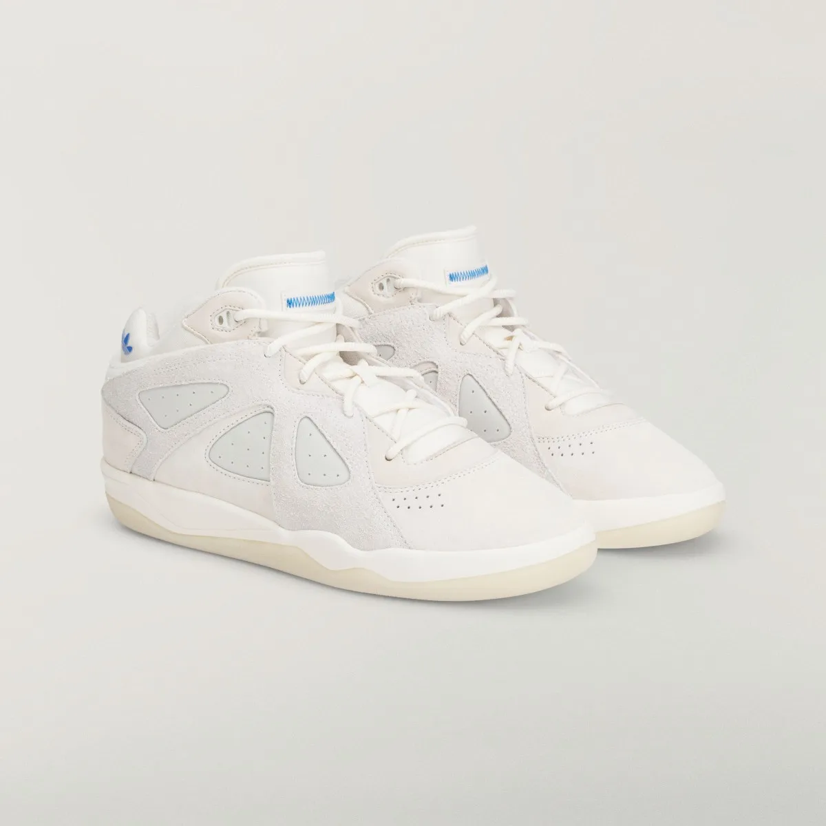 adidas BadBo 1.0 Debuts During Super Bowl LX, Sneakerize.gr